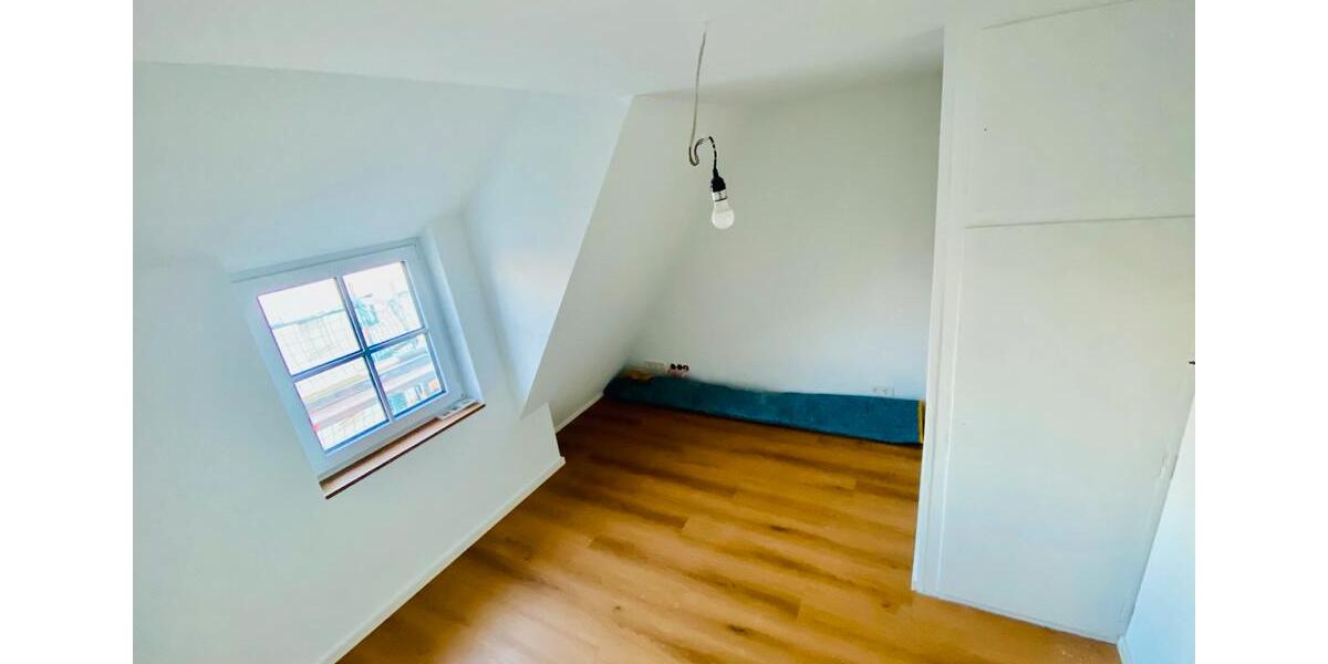 Dachgeschoßwohnung Kernen im Remstal - 3 Zimmer, 60 m&sup2;, 1.000&euro; | Angebot:24756203