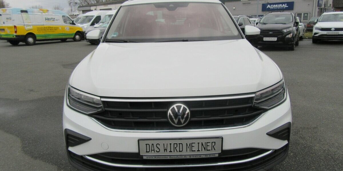 VW Tiguan Active 1.5, NAVI, LED 88.000 km 24.890 € Gernsheim 64579