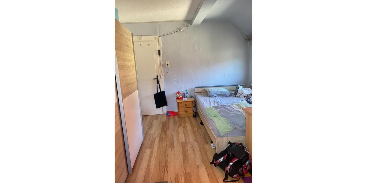 Einfamilienhaus Schmalkalden - 7 Zimmer, 142 m&sup2;, 110.000&euro; | Angebot:25900006