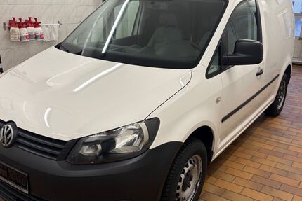 VW Caddy 143.000 km 7.800 &euro; Freiberg 09599