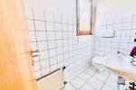 AS ImmobilieN: 3 br 2.5 bath detached house, garage, fitted kitchen, yard, fireplace, patio, office