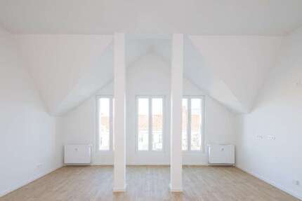 Wohnung zum Mieten in Berlin 2.379,75 € 125.25 m²