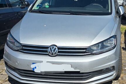 VW Touran 218.000 km 12.700 &euro; Neumünster 24534