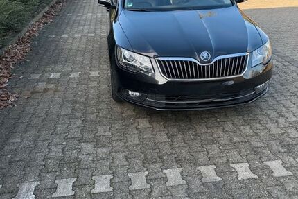 Skoda Superb 195.150 km 8.500 &euro; Wachtendonk 47669