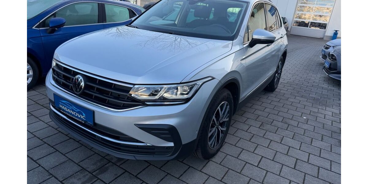 VW Tiguan 122.000 km 28.900 &euro; Dachau (bei München) 85221