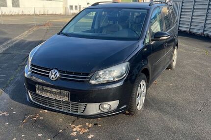 VW Touran 178.500 km 5.900 &euro; Bamberg 96052