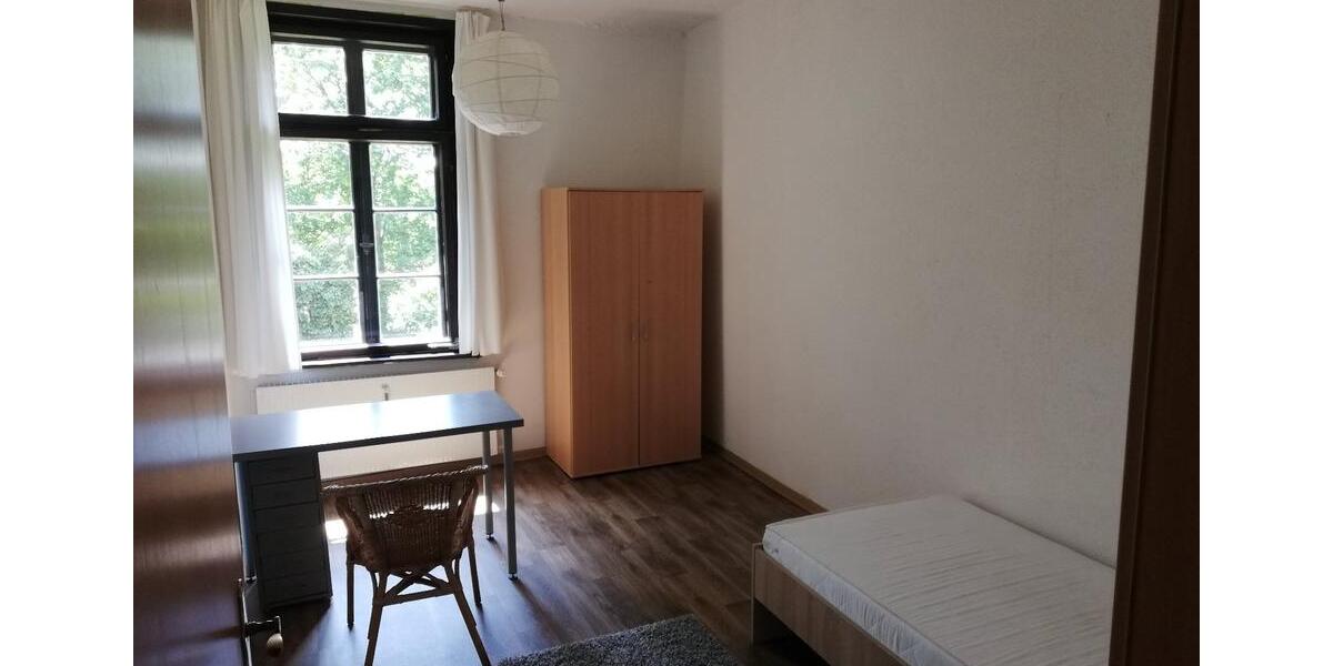 Etagenwohnung Lehre - 4 Zimmer, 150 m&sup2;, 1.040&euro; | Angebot:26384892