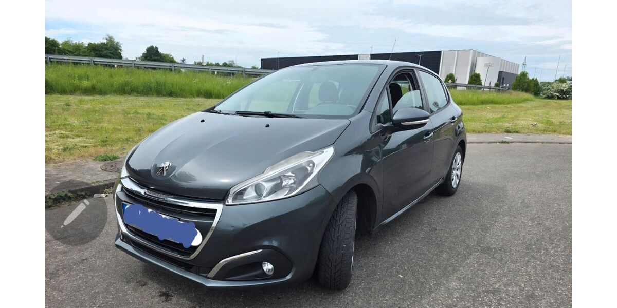 Peugeot 208 199.547 km 3.999 &euro; Offenburg 77656