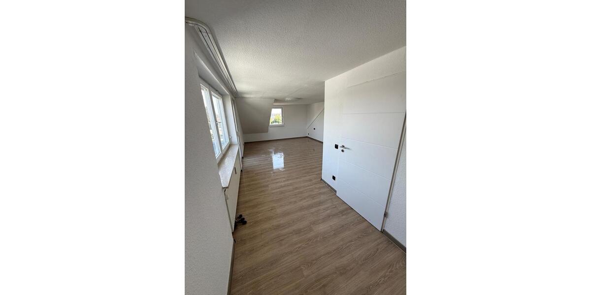 Moderne 2 Zimmer Dachgeschosswohnung in Neu Ulm Burlafingen 2 zimmer