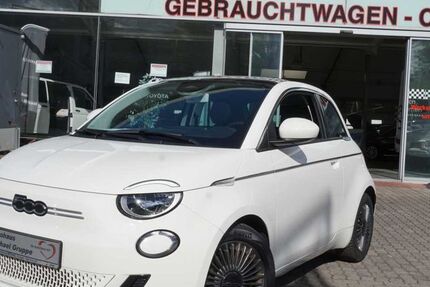 Fiat 500e 70.508 km 13.990 &euro; Hamburg 22043