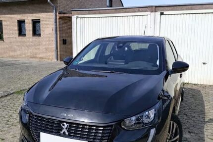 Peugeot 208 54.063 km 12.900 &euro; Elsdorf 50189