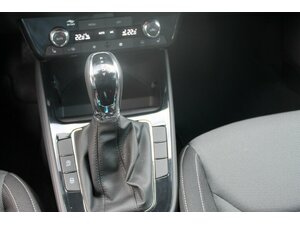 Skoda Fabia TSi DSG Alu AHK Klima Kamera SOFORT !!!!! 10 km 23.395 € Bonn 53225