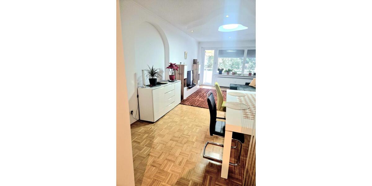Hochparterre Wiesbaden Nordost - 3 Zimmer, 89 m&sup2;, 1.920&euro; | Angebot:25044786
