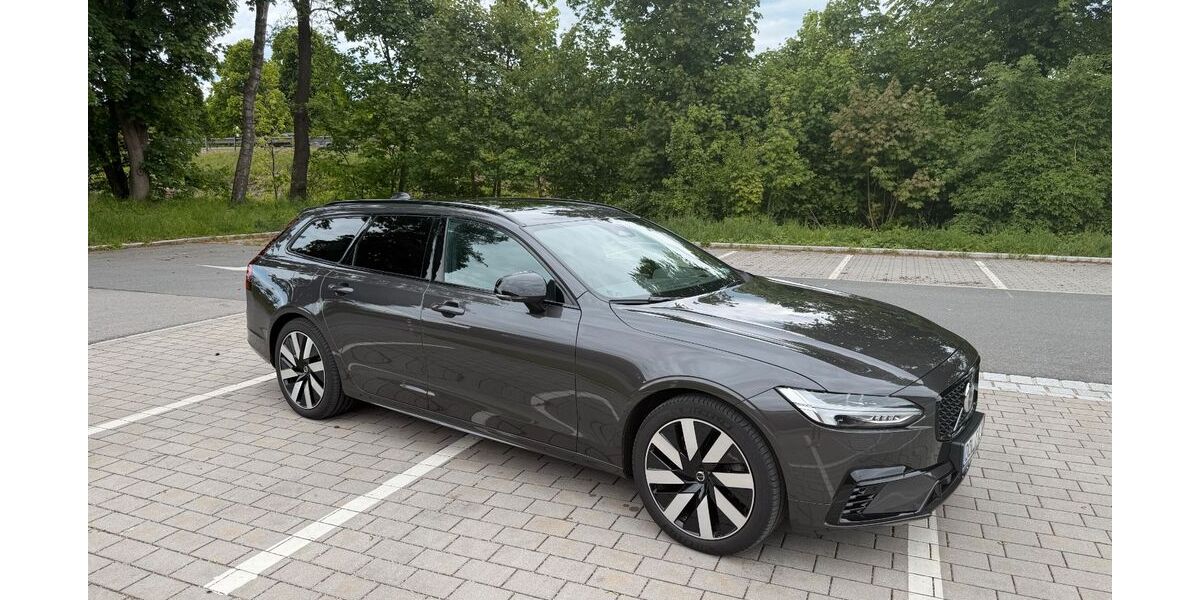 Volvo V90 26.000 km 48.600 &euro; Anger 83454
