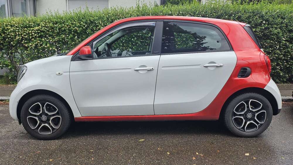 Smart forFour 48.900 km 14.250 &euro; Stuttgart 70188
