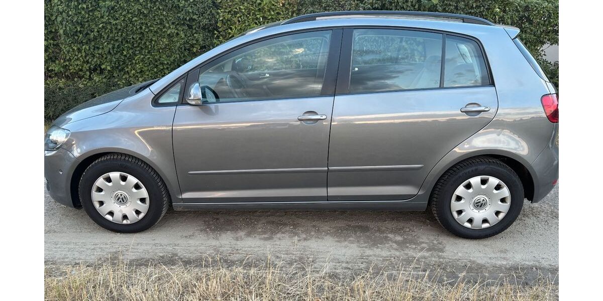 VW Golf Plus 121.741 km 6.200 &euro; Schwieberdingen 71701