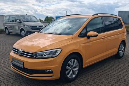 VW Touran 79.395 km 23.990 &euro; Oelsnitz 08606