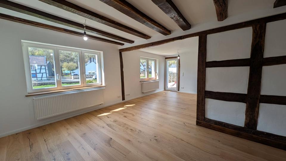 Einfamilienhaus Schleiden - 6 Zimmer, 180 m&sup2;, 1.600&euro; | Angebot:26135305