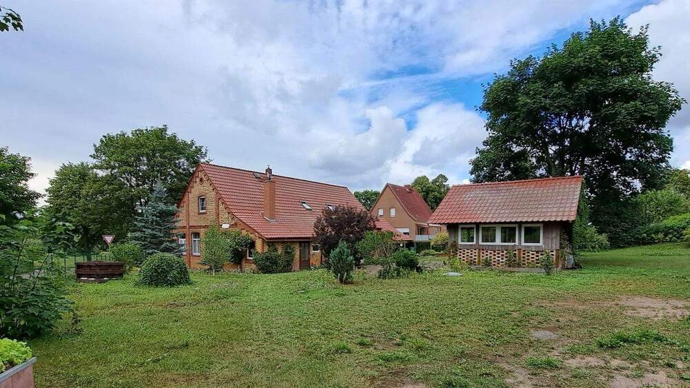 Einfamilienhaus Lalendorf Langhagen - 5 Zimmer, 270 m&sup2;, 299.000&euro; | Angebot:25731362