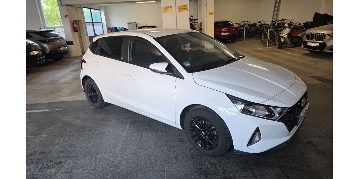 Hyundai i20 18.272 km 15.000 &euro; Schwaig 90571