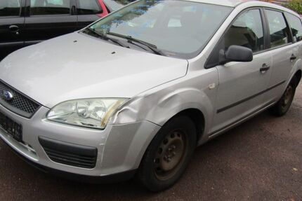 Ford Focus 212.620 km 690 € Halle 06130