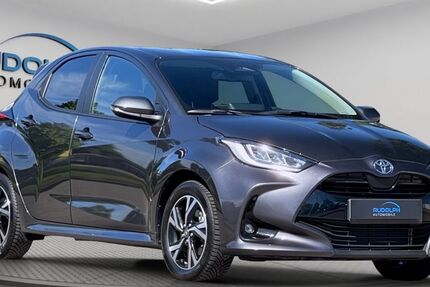 Toyota Yaris 4.000 km 23.999 &euro; Berlin 13088