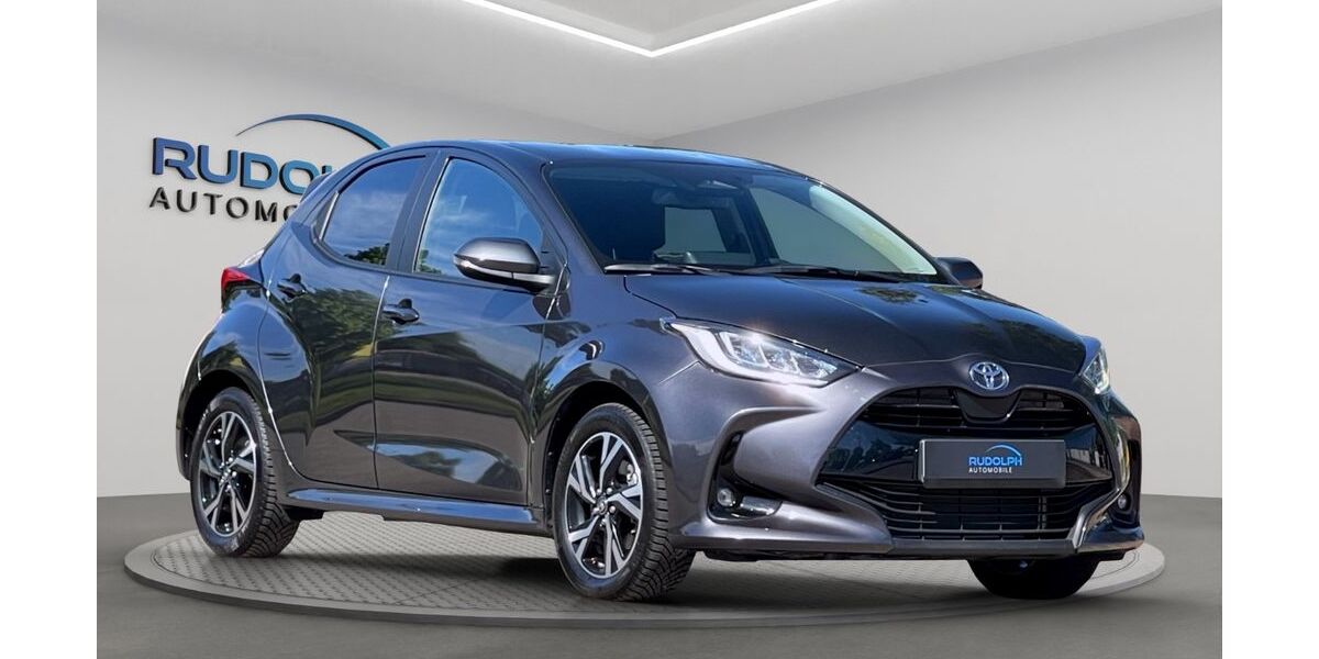 Toyota Yaris 4.000 km 23.999 &euro; Berlin 13088