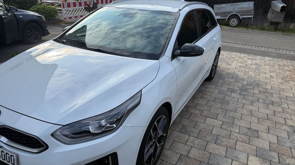 Kia ceed Sportswagon 110.000 km 17.800 &euro; Flein 74223