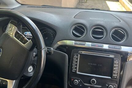 Ford S-Max 310.000 km 3.799 &euro; Bruchsal 76646