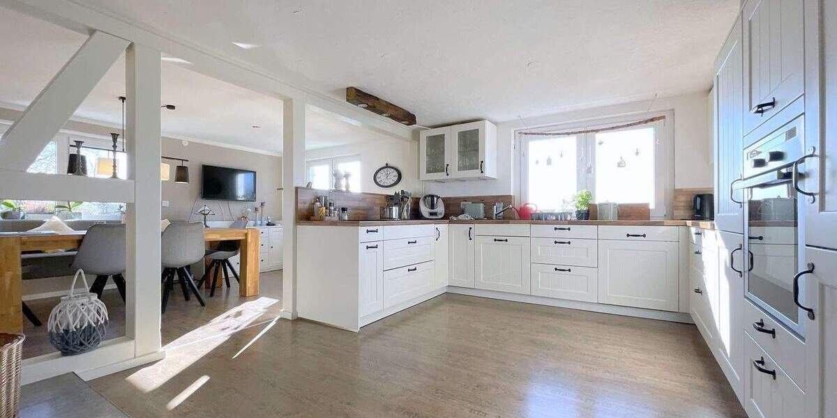 Einfamilienhaus Ruppichteroth Mittelsaurenbach - 6 Zimmer, 183 m&sup2;, 360.000&euro; | Angebot:24825467