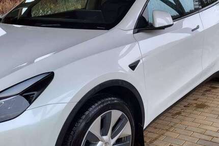 Tesla Model Y 70.000 km 34.200 &euro; Lauter-Bernsbach, Stadt 08315