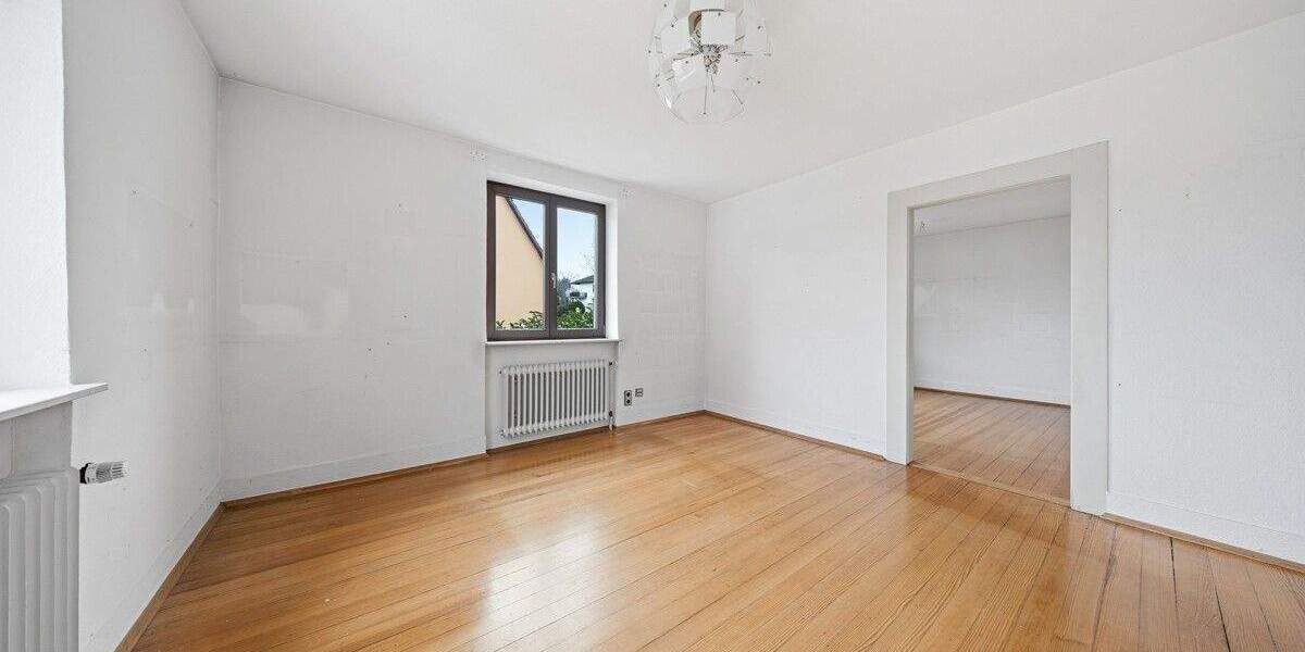 Einfamilienhaus Karlsbad Langensteinbach - 9 Zimmer, 203 m&sup2;, 449.000&euro; | Angebot:25916673
