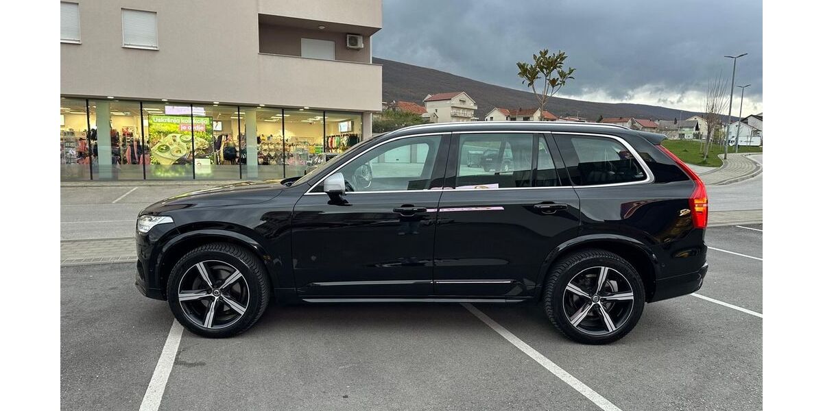 Volvo XC90 178.000 km 27.500 &euro; Langen 63225