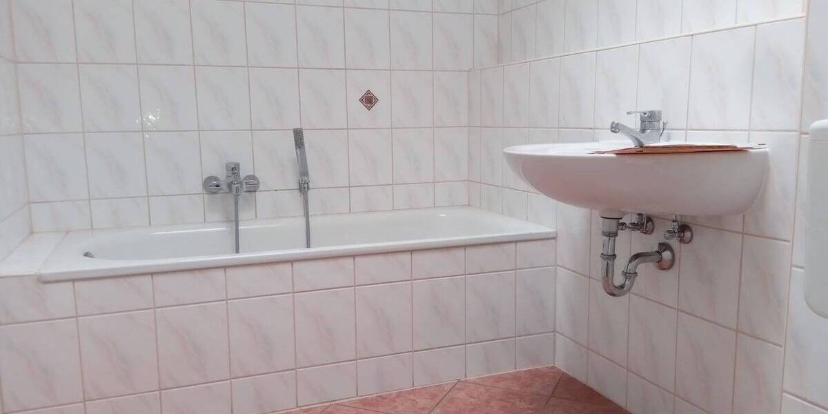 Etagenwohnung Schipkau Meuro - 3 Zimmer, 81 m&sup2;, 475&euro; | Angebot:23986081