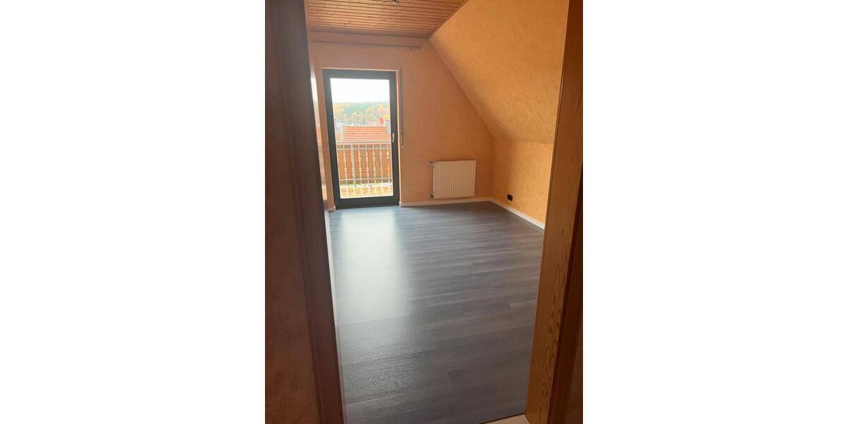 Doppelhaushälfte Rodenbach - 6 Zimmer, 200 m&sup2;, 1.650&euro; | Angebot:24721669