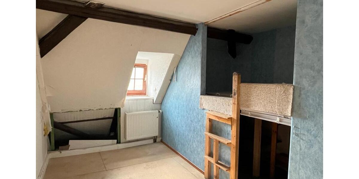 Reihenhaus Wolkenstein - 8 Zimmer, 200 m&sup2;, 78.000&euro; | Angebot:26517544