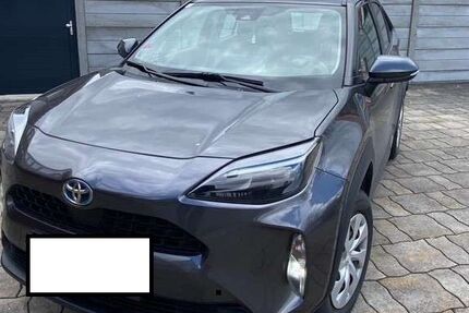 Toyota Yaris Cross 75.500 km 18.700 &euro; Perlesreut 94157