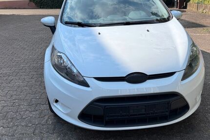 Ford Fiesta 141.000 km 2.890 &euro; Nürtingen 72622