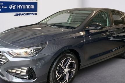 Hyundai i30 54.265 km 15.980 &euro; Bad Dürkheim 67098