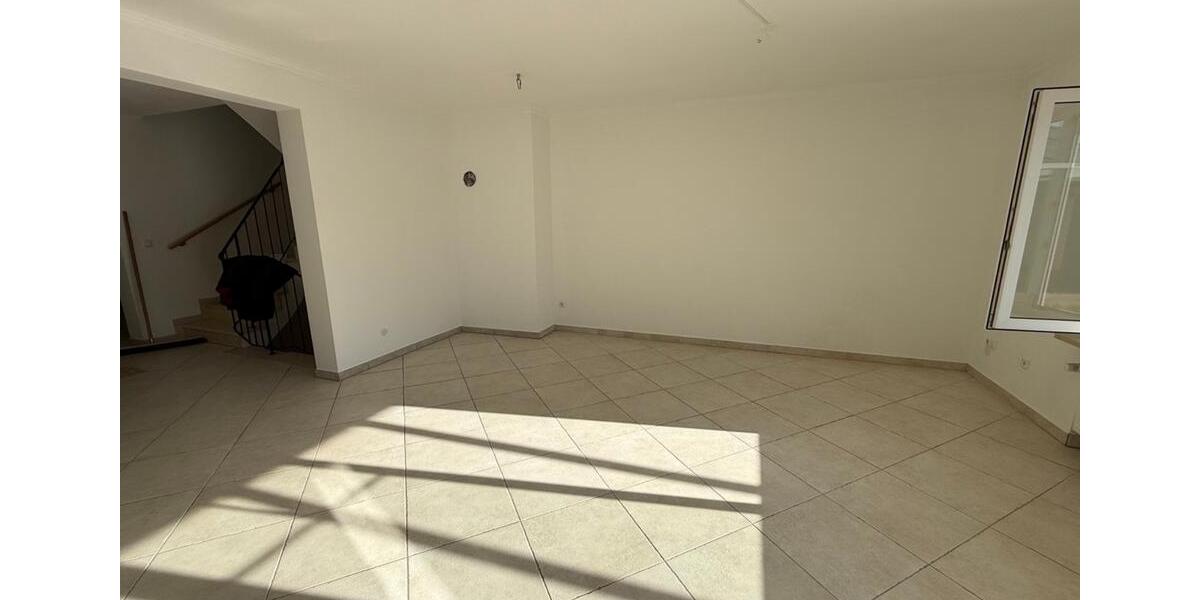 Doppelhaushälfte Tutzing - 5 Zimmer, 141 m&sup2;, 2.390&euro; | Angebot:24660608
