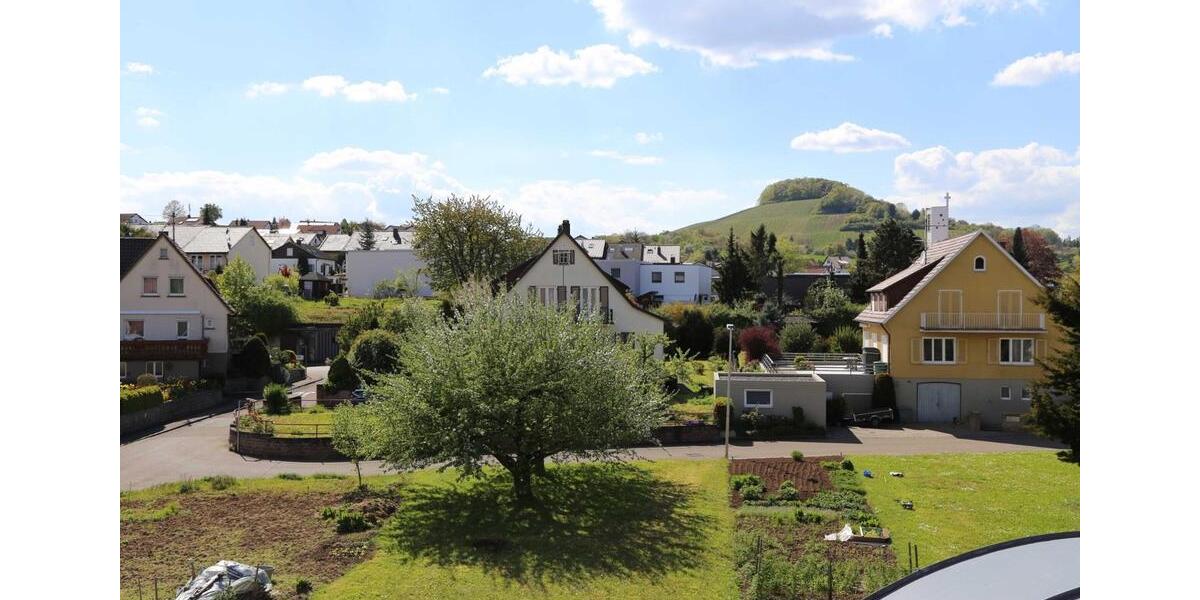 Dachgeschoßwohnung Oberstenfeld - 3.5 Zimmer, 72 m&sup2;, 225.000&euro; | Angebot:25376469