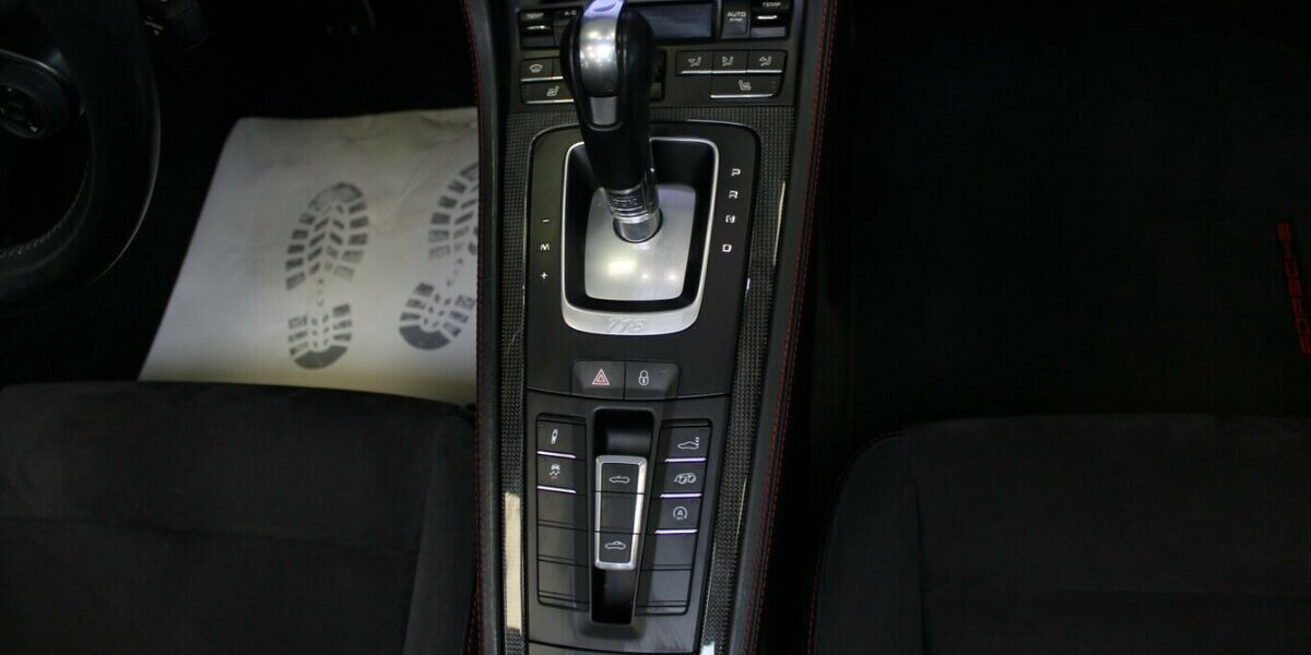 Porsche Boxster 718 GTS Sport-/AGA/Chrono/Design 73.299 km 61.480 € Euskirchen 53881