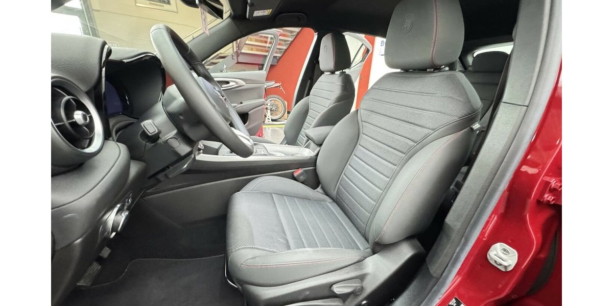 Alfa Romeo Tonale 1.6 VGT-D Sprint ACC Sitzheizung 12.000 km 23.285 &euro; Lich 35423