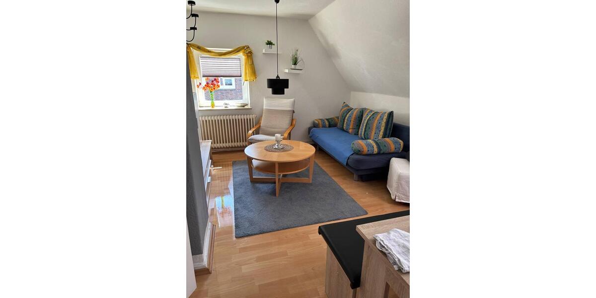 Dachgeschoßwohnung Wilhelmshaven Fedderwardergroden - 3 Zimmer, 50 m&sup2;, 57.000&euro; | Angebot:26609218