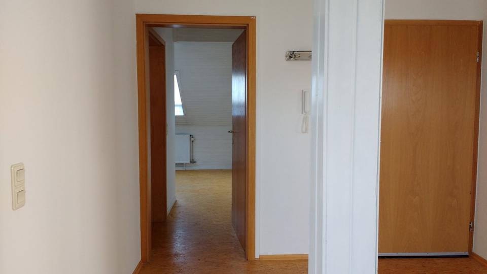 Dachgeschoßwohnung Griesheim - 2 Zimmer, 70 m&sup2;, 690&euro; | Angebot:26192150
