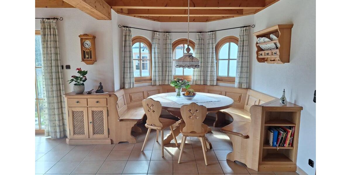 Einfamilienhaus Berg - 4 Zimmer, 169 m&sup2;, 3.200&euro; | Angebot:24589735