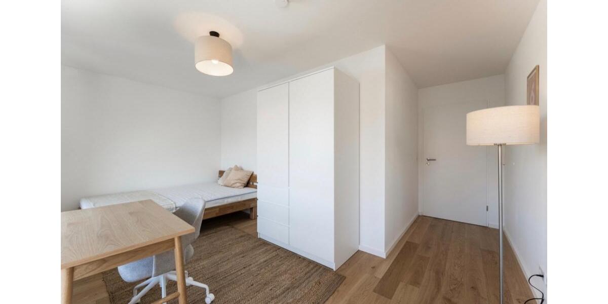 Etagenwohnung München Bogenhausen - 5 Zimmer, 73 m&sup2;, 690&euro; | Angebot:26363034