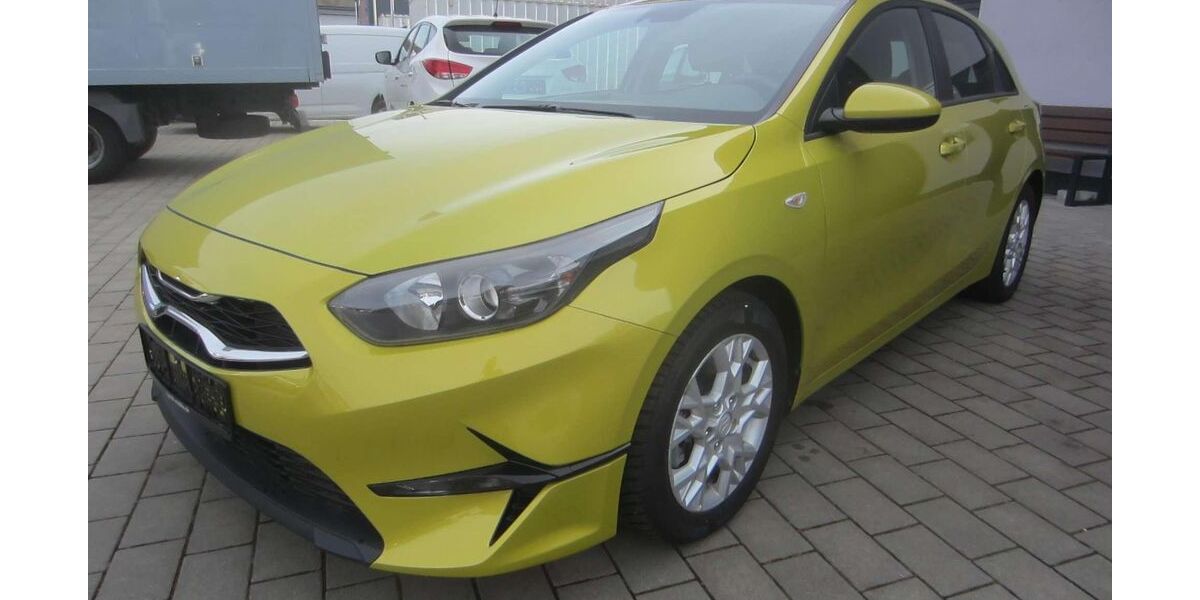 Kia ceed / Ceed 68.000 km 14.990 &euro; Erbach/ODW 64711