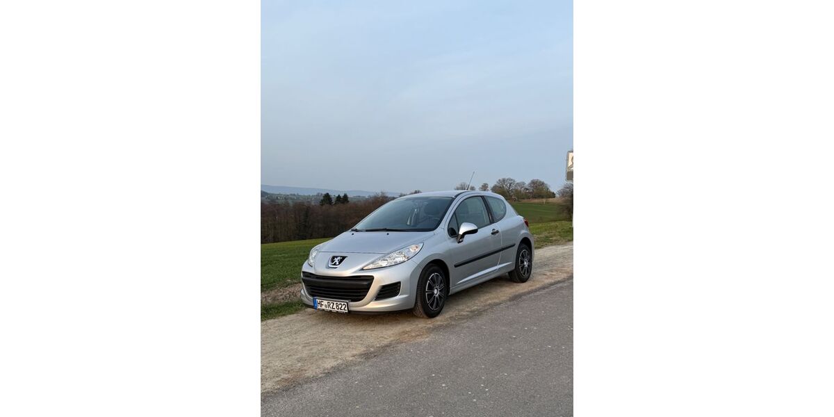 Peugeot 207 159.000 km 1.490 &euro; Herford 32049