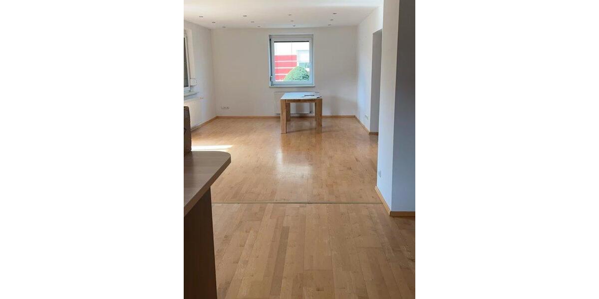 Einfamilienhaus Deggendorf - 5 Zimmer, 140 m&sup2;, 1.200&euro; | Angebot:26168877